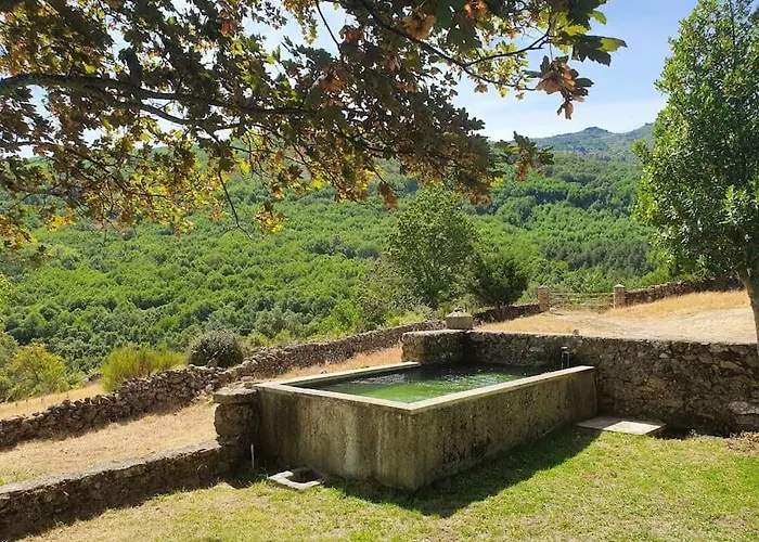 En El Monte De Bejar 샬레